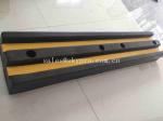 1000 * 190 * 90mm Molded Rubber Products Yellow Rubber Collision Proofbar