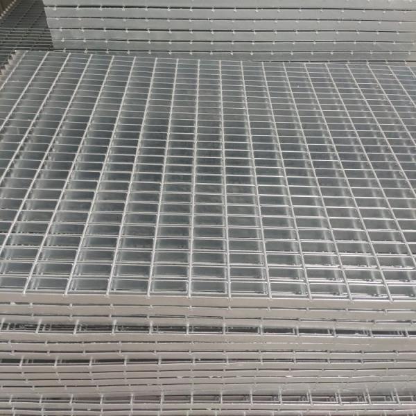 Buy cheap Industrial Grade Textured Aluminum Safety Grate Walkway 3x24 from wholesalers