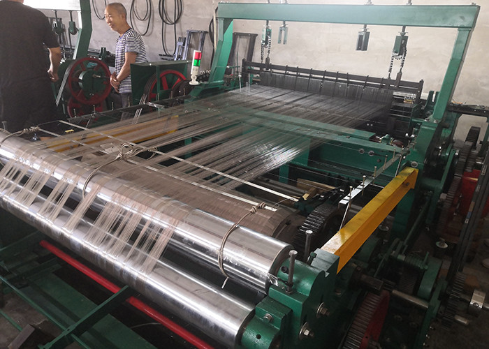 2000mm Shuttleless Weaving Machine , Plc Control Wire Mesh Making Machine