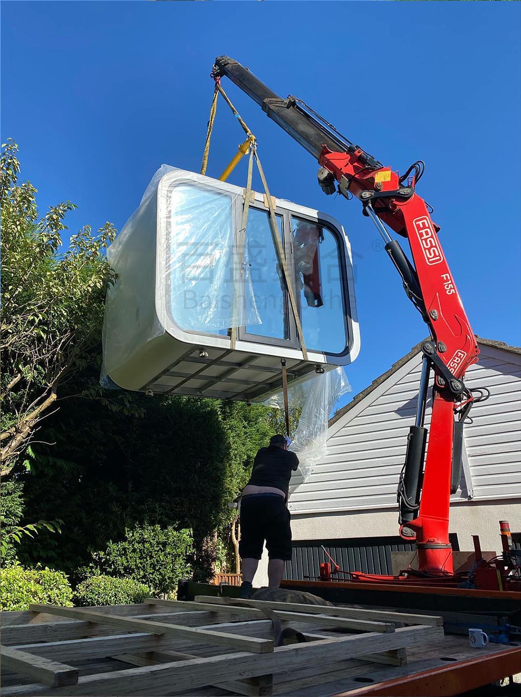 Transport and load 20ft 40ft Prefab Container Pod Movable Cabin Office Portable Apple Home