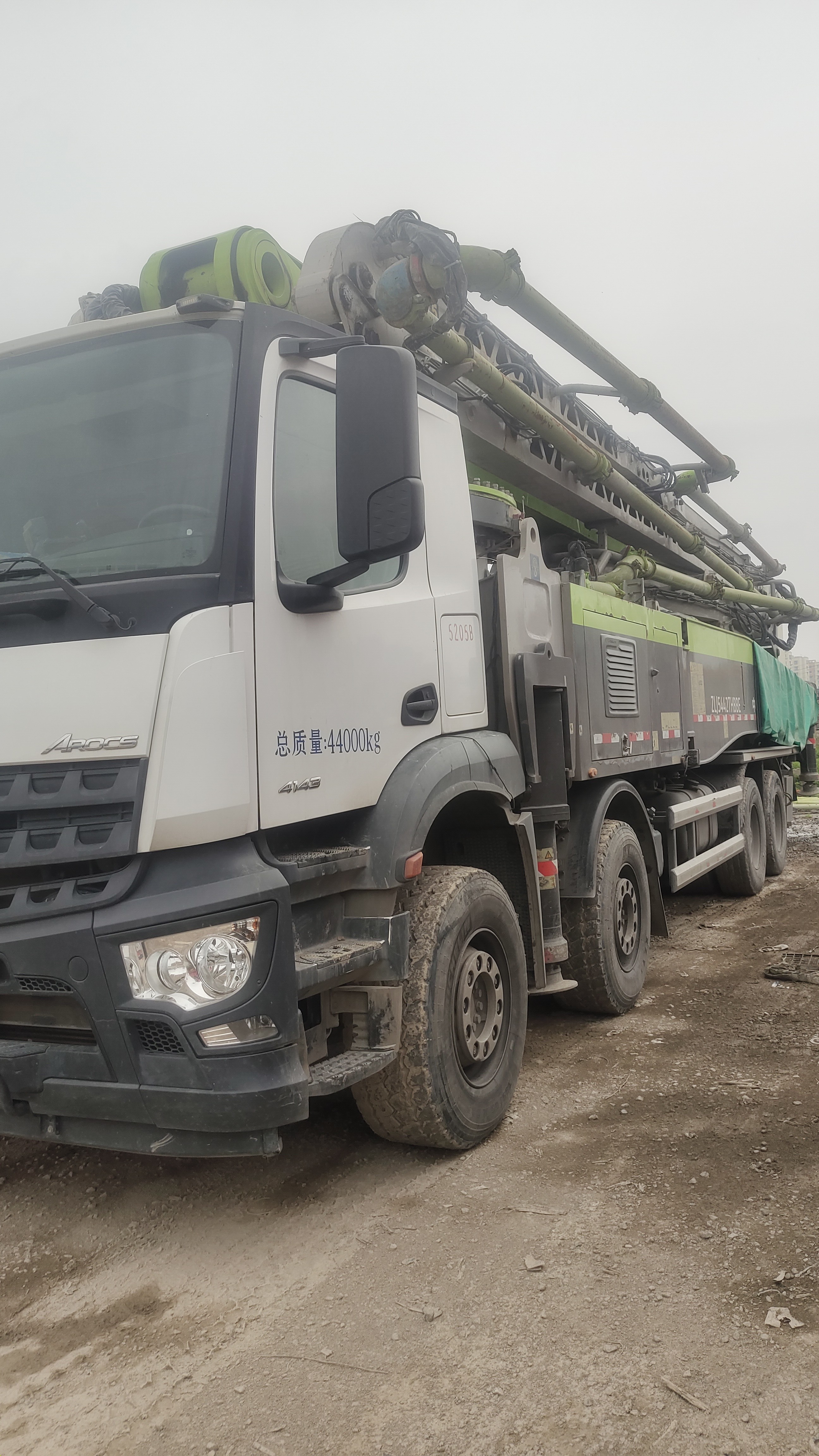 Official inventory Zhonglian Heavy Industry pump truck, Mercedes Benz chassis