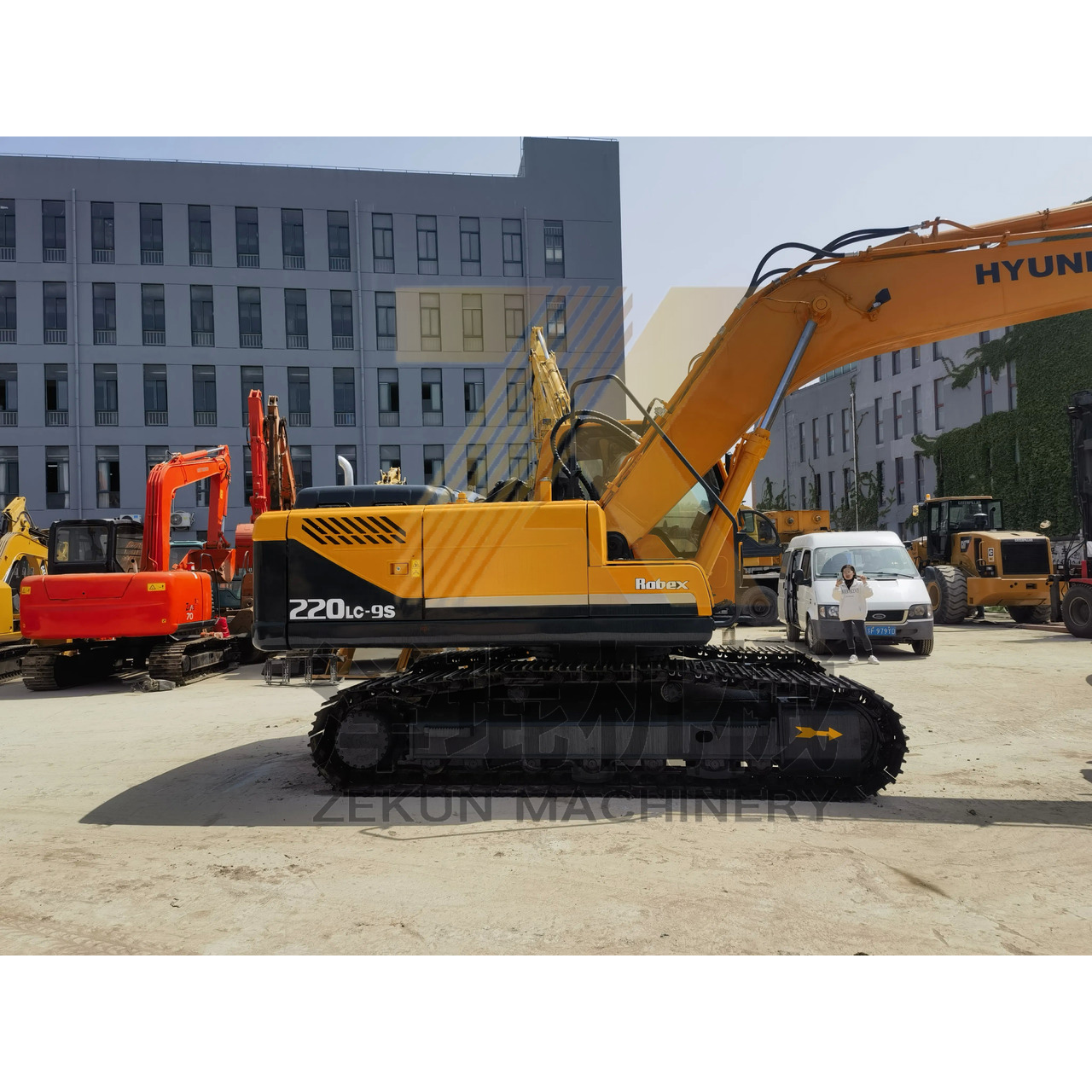 Affordable Used Hyundai 220-9 Excavators Other Hydraulic Pump And Cylinder