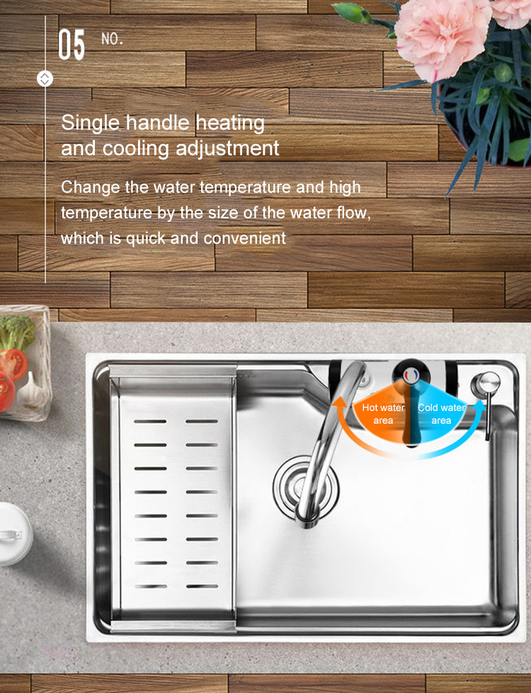 SS304 Element Hot And Cold Water Faucet Fast Electric IPX4 30-60℃