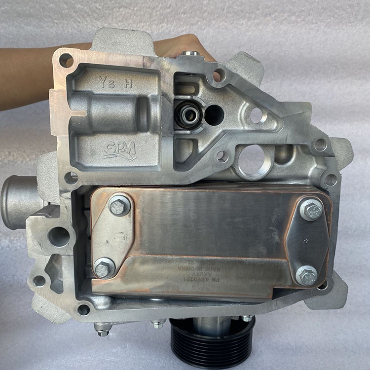 Efficiently Designed 4990291 5567551 Diesel Engine Oil Cooler for Cummins 3.8 Engine