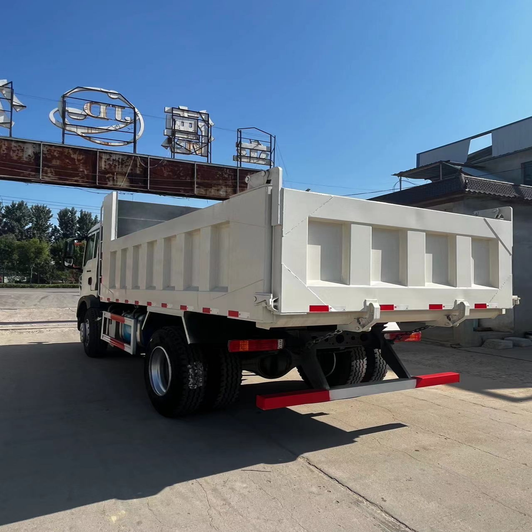 Used Dump Truck Howo T5G Sinotruk Howo 6x4 Tipper 10 Wheeler