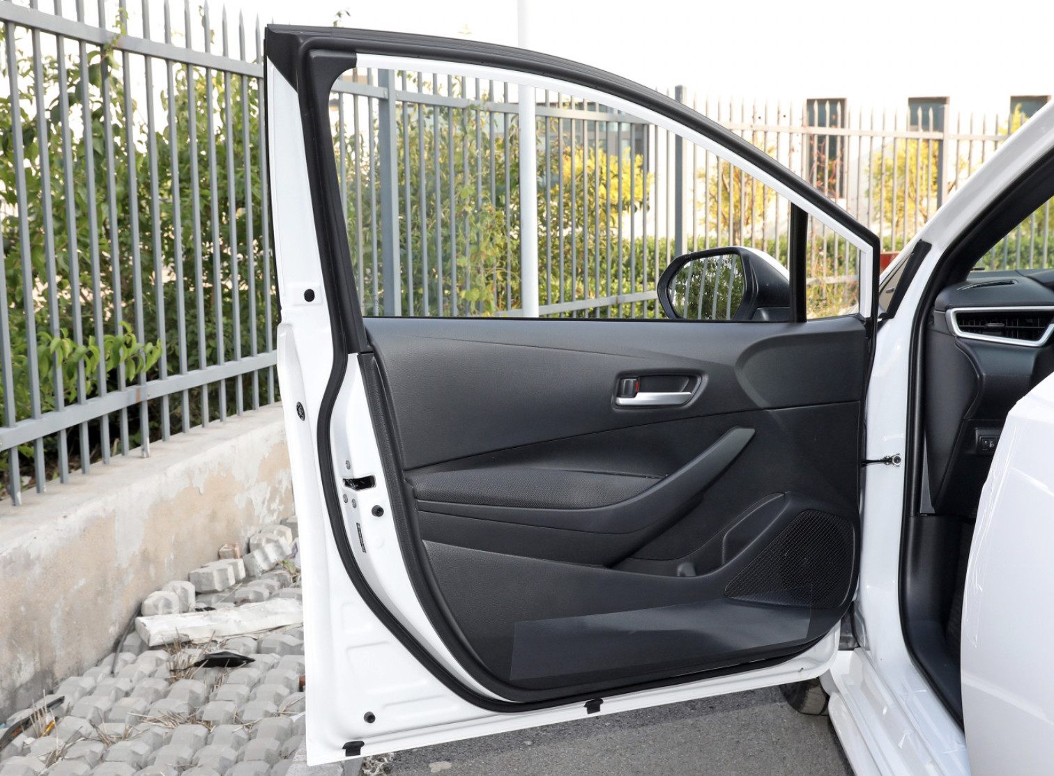 Toyota LEVIN 2022 TNGA 1.5L CVT Luxury Version Gasoline Car 1.5L 121HP L3