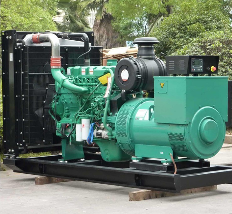 Open/Silent Type 625kVA SDEC Diesel Generators Sets 1500rpm Speed