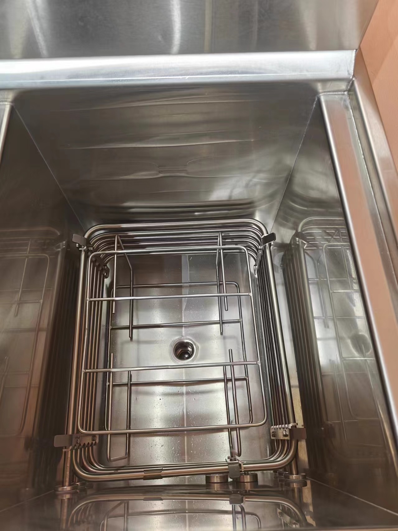 Three Pots Six Baskets Electric Digital Computer Panel Open Deep Fryer With Oil Filtration