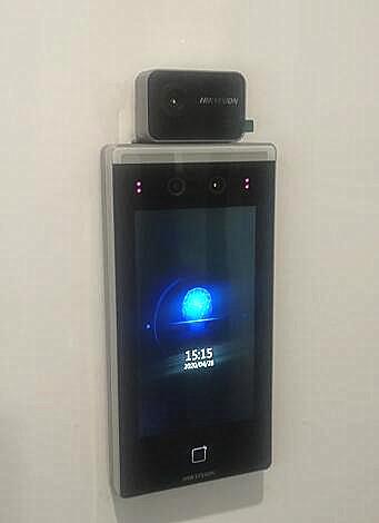 Buy cheap Face Recognition 800*1280 Non Contact Infrared Thermometer from wholesalers