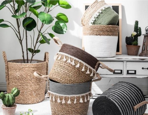 Quality Handicraft Natural Seagrass Storage Basket With Handle ECO Friendly Kids Toy Clothes Baskets Storage Home Decoractions for sale