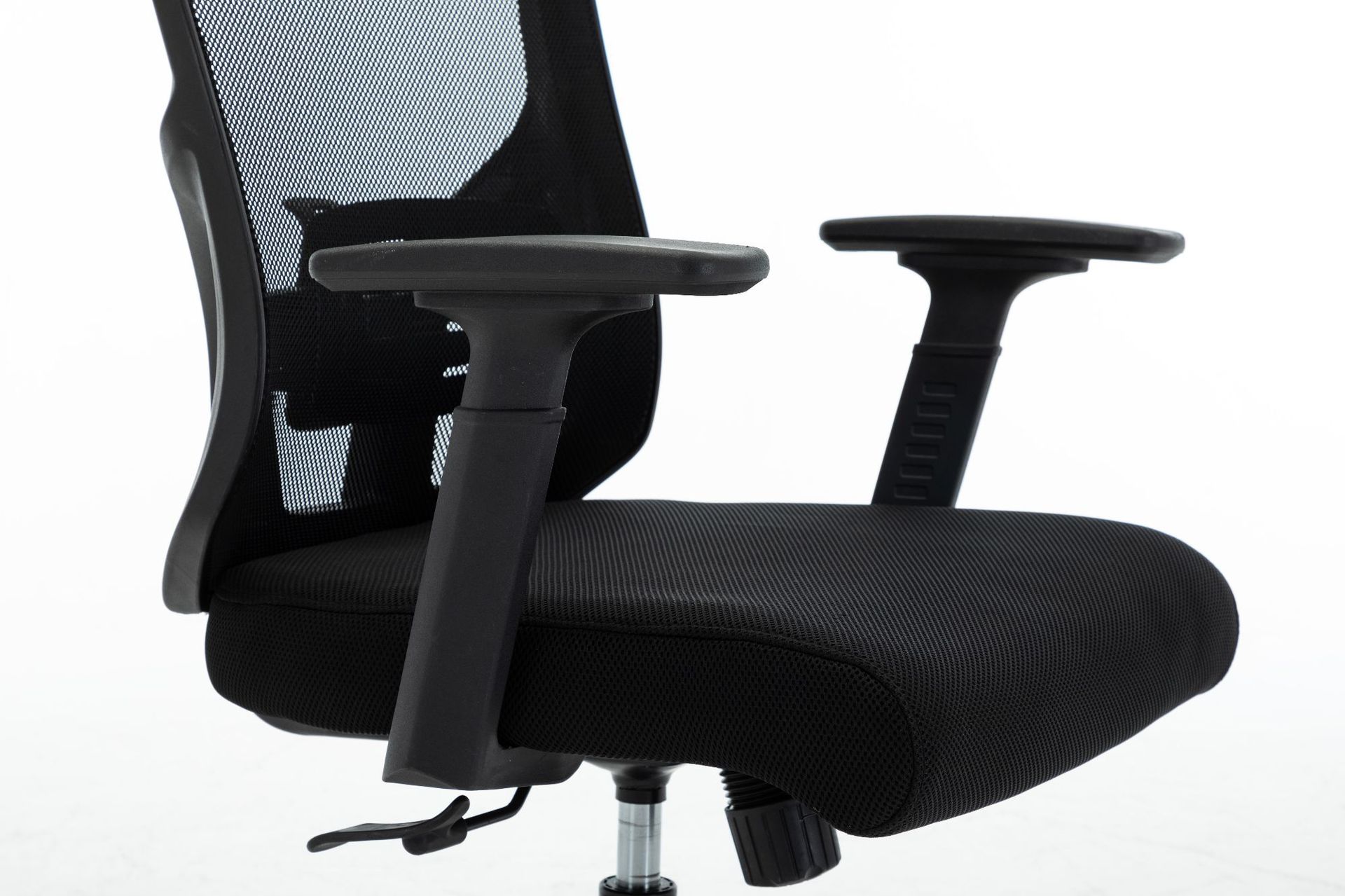 Effortlessly Work with this Adjustable Back Support and Headrest Mesh Swivel Office Chair