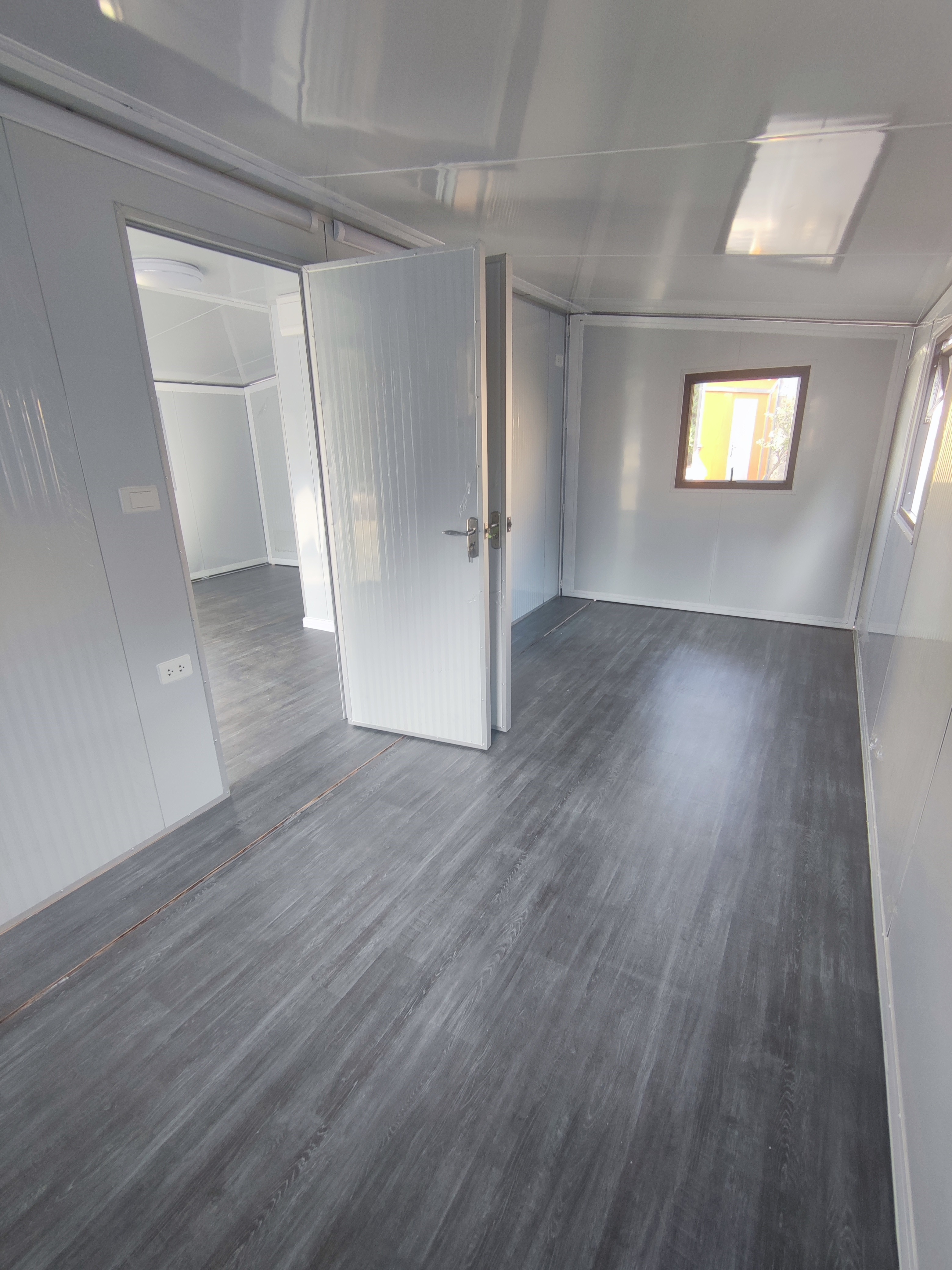 BOX SPACE Luxury 3 Bedrooms And Bathroom Prefabricated Expandable Container House Mobile Prefab Expandable House
