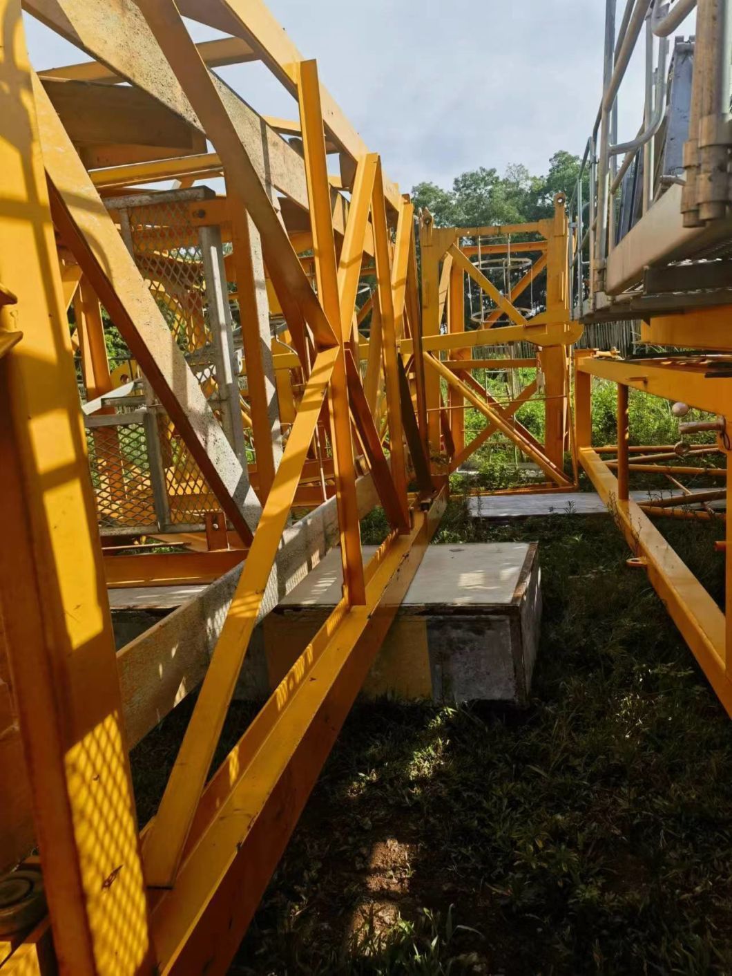 22 Years 10 Tons of Zhongtian Tower Crane Discount Sale