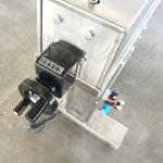 Pure pneumatic floor-standing liquid filling machine