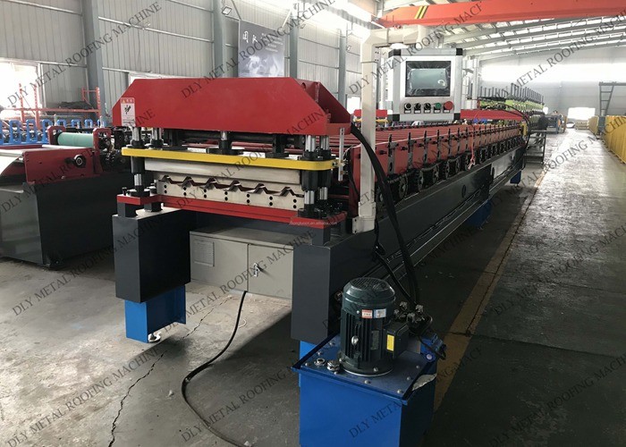 TR37 Trapezoidal Roofing Forming Machine 380V Metal Roll Forming Machine