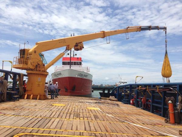 Buy cheap Marine Hydraulic Telescopic Boom Slewing Deck Crane Offshore Crane Q235B from wholesalers