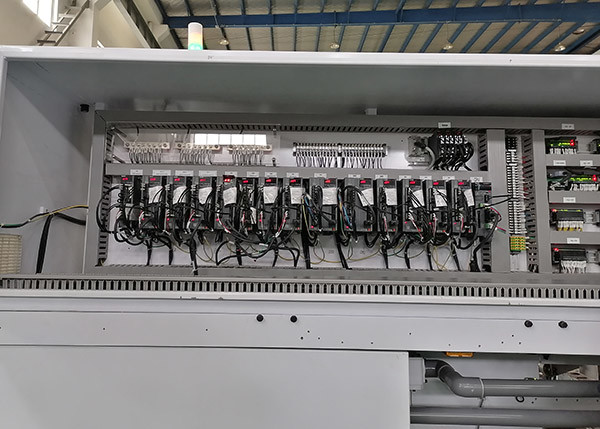 PLC Control Dual Infeed Sanitary Pad Packaging Machine