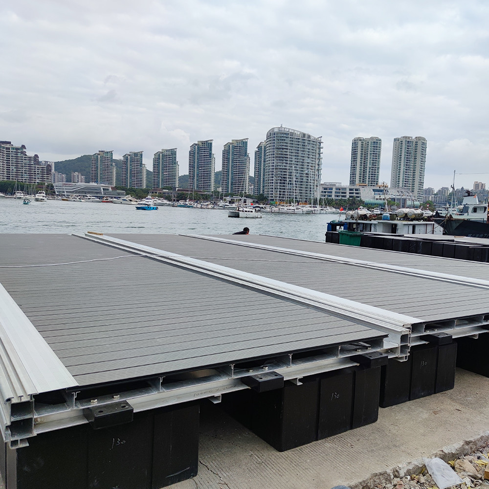 Corrosion Resistant Aluminum Floating Pontoon Marina Floating Docks With Mooring Cleats for yacht