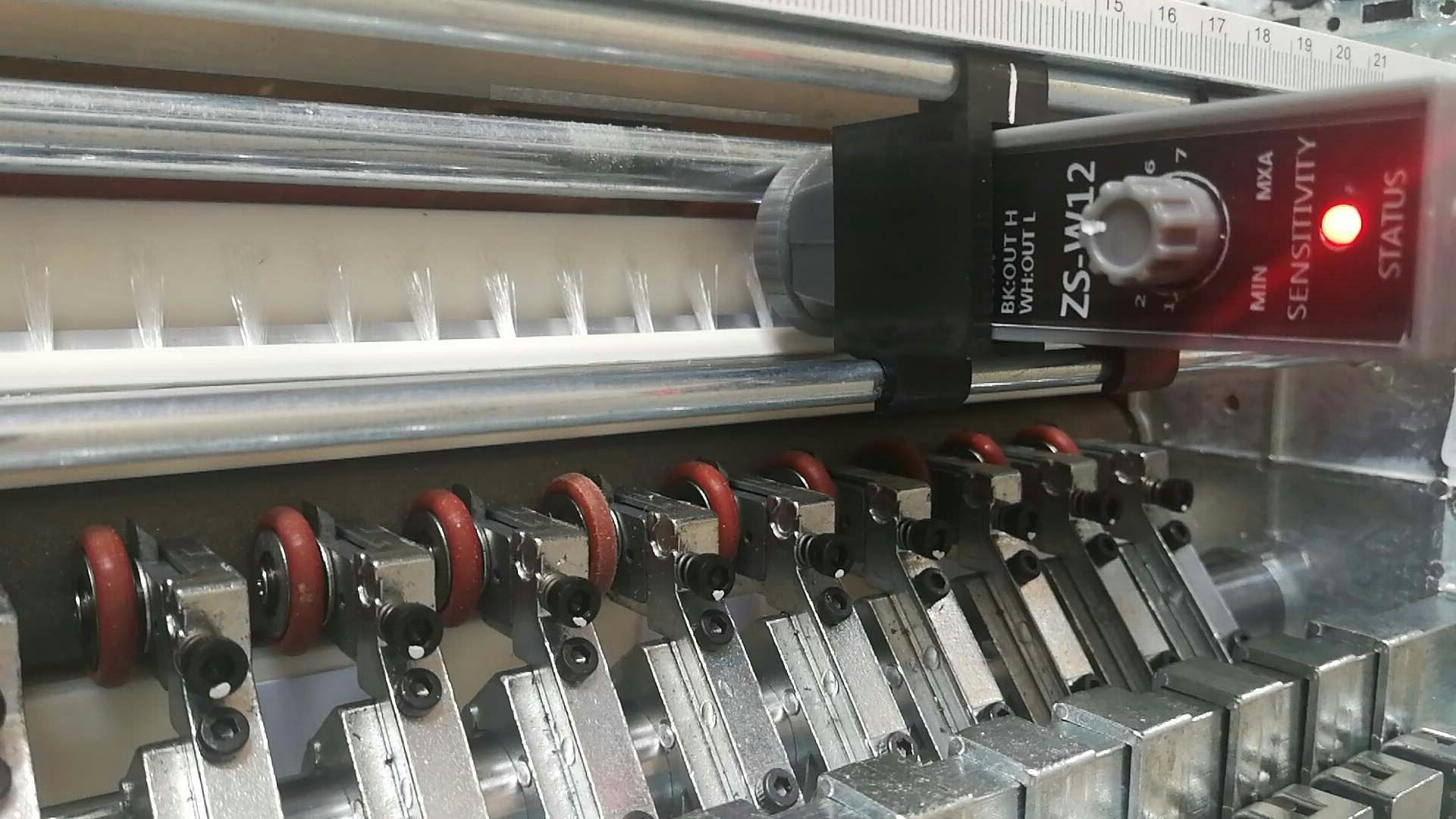 50 Watt Automatic Die Cut Sticker Machine 10000rph Speed 50Hz Frequency