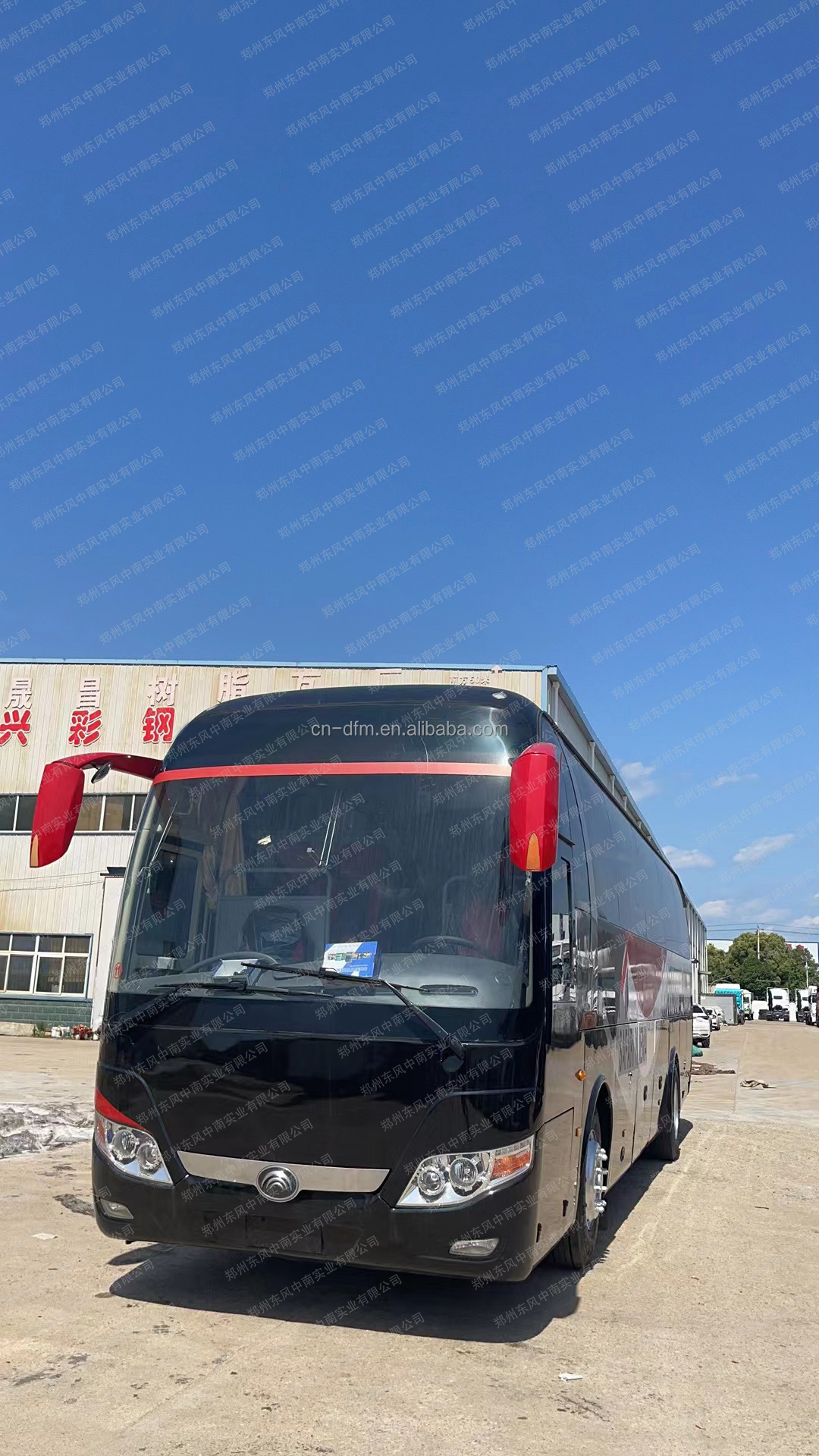 49 Seats Well Refurbished Chinese Customized Coach Bus with Max Speed of 100km/h
