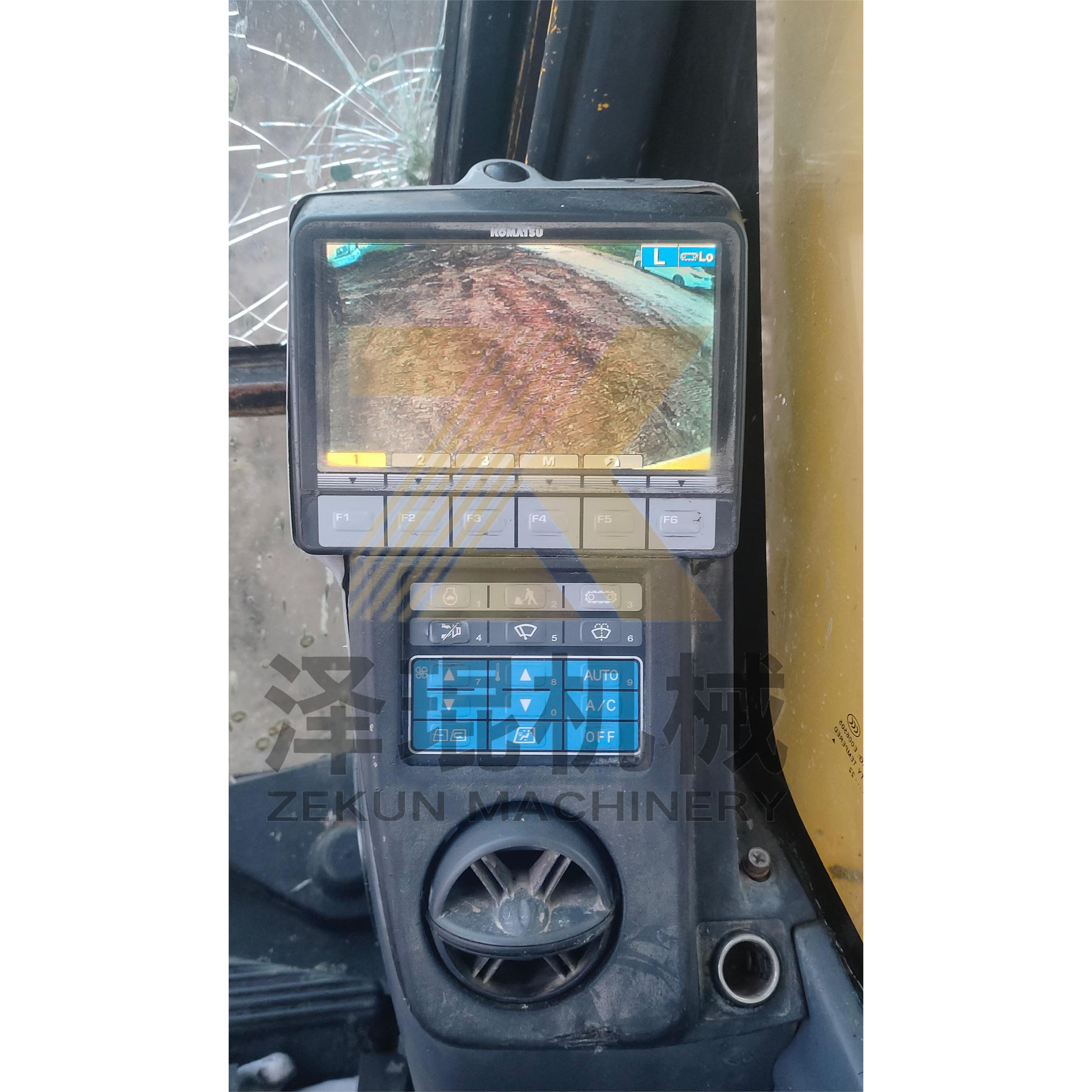 Used Komatsu PC200-7 PC200-8N1 Excavator 110KW in Good Condition