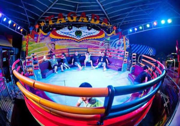 Buy cheap 1.9M/S Running Speed Outdoor Swing Chair Ride 5.5M Height With Colored Lights from wholesalers
