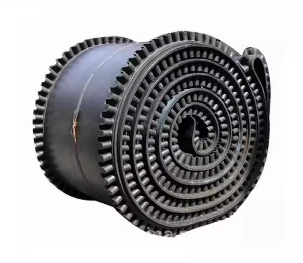 EP250 EP300 Inclined Conveyor Belts for Fertilizer Sand with Reduced Civil