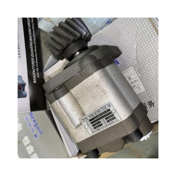 Shacman Truck Accessories Parts Steering Oil Pump DZ97319470213 Steering Booster