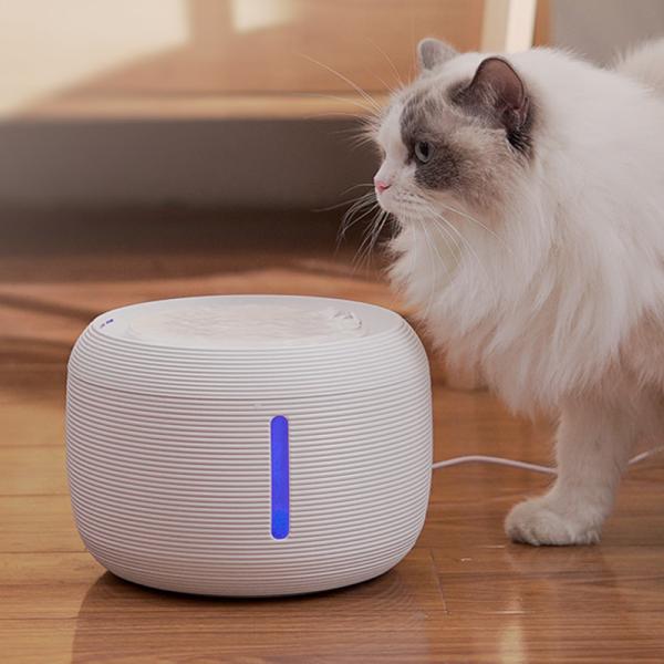 Buy cheap 1.5W Smart Cat Drinking Fountain Plug And Play With Activated Carbon Ion Filter from wholesalers