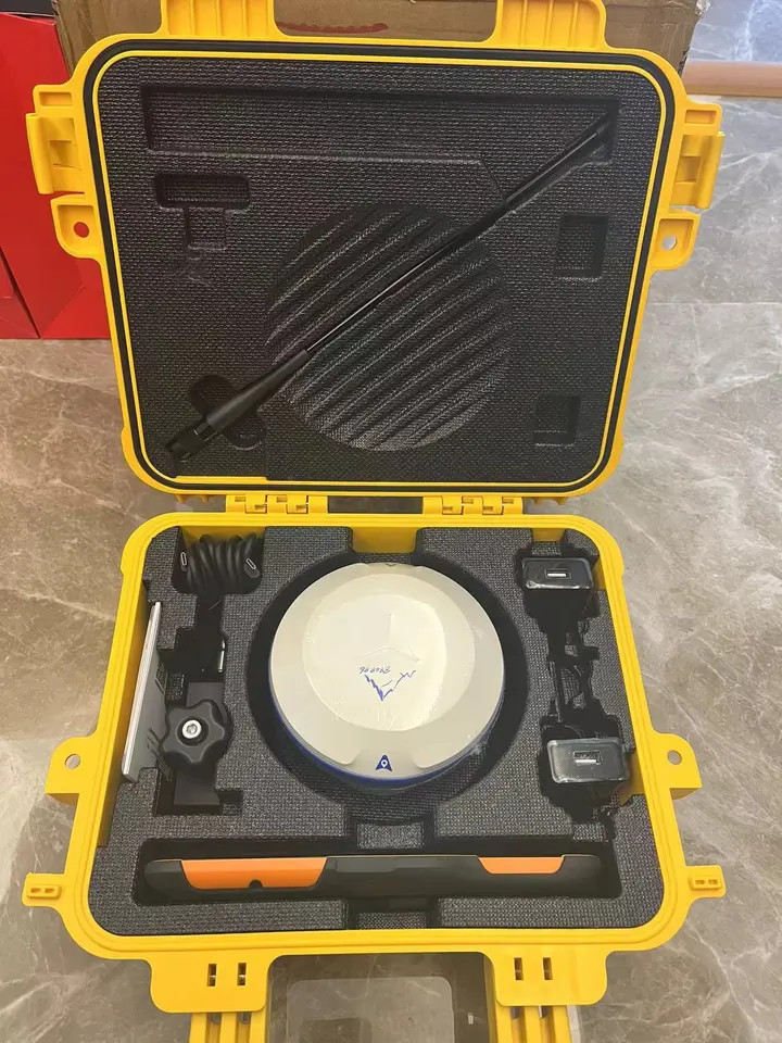 High Accuracy X11 RTK Handheld GPS Gnss Receiver With 1408 Channels For Sale