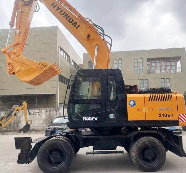 Buy cheap 210W-7 Heavy Escavatore Wheel Used HYUNDAI Excavator Road Construction Machinery from wholesalers