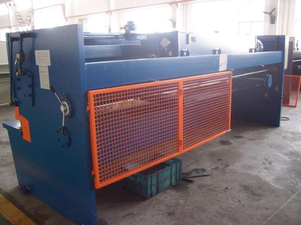 Buy cheap 6×2500 Hydraulic Swing Beam Shearing machine metal sheet cutter from wholesalers