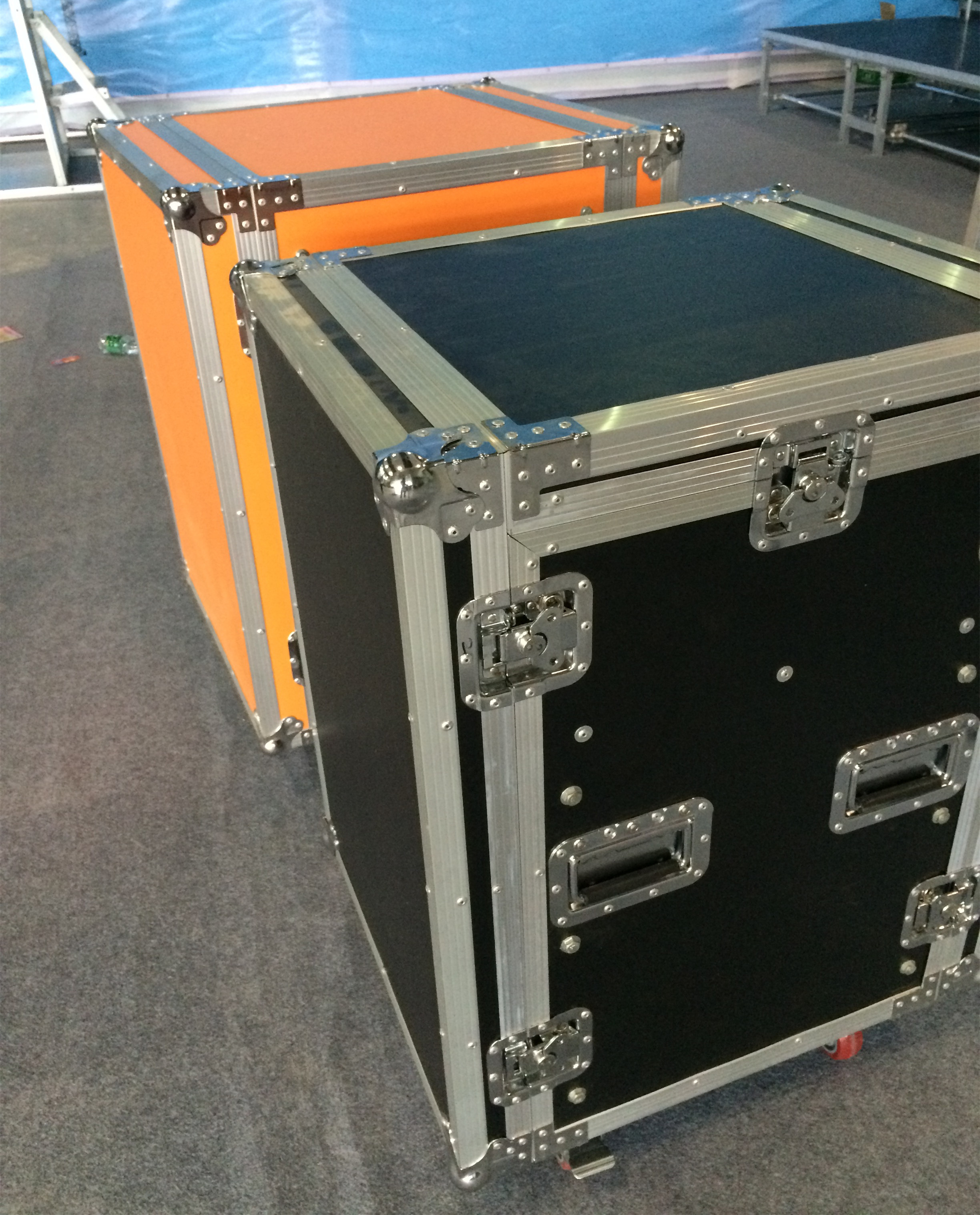 Different kind of colors Standard 10U Plywood Rack Flight Case With Strong Wheels For Stage Equipment