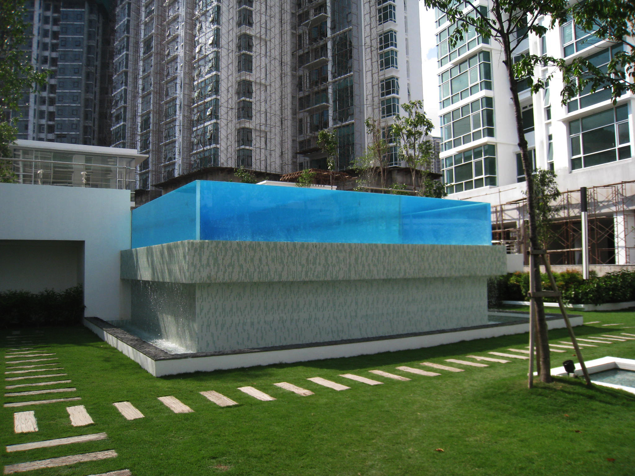 Indoor Customized Swimming Pools with High Purity Acrylic Plexiglass Sheet