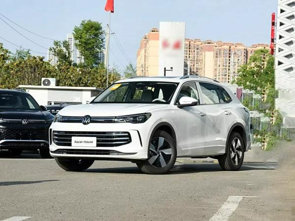 Buy cheap SAIC Volkswagen 2024 White Tuguan L Pro 330TSI 2.0T Gasoline Car Mid-size SUV from wholesalers