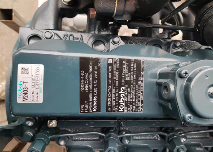 41.7kw Kubota Diesel Engine , Water Cooling V2403T Kubota Engine For Excavator PC56-7