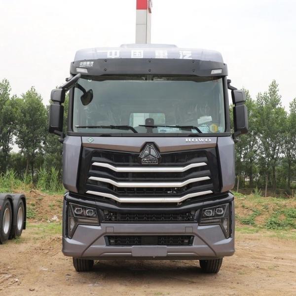 Left Steering Sinotruk Special Vehicle Used Sinotruk HOWO MAX 6X4 530hp LNG