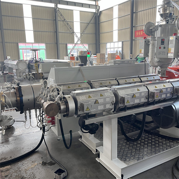 Plastic Pipe Extrusion Line HDPE PE Pipe Making Machine For Water Supply