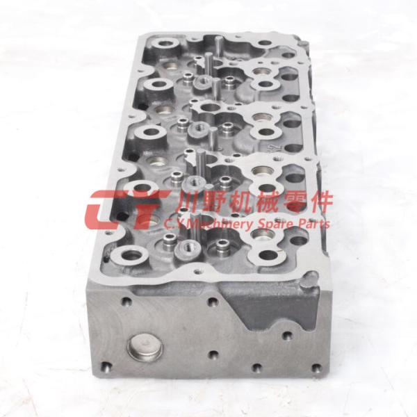 Excavator Diesel Engine Cylinder Heads V2607 V2607T Without Hole Type For Kubota