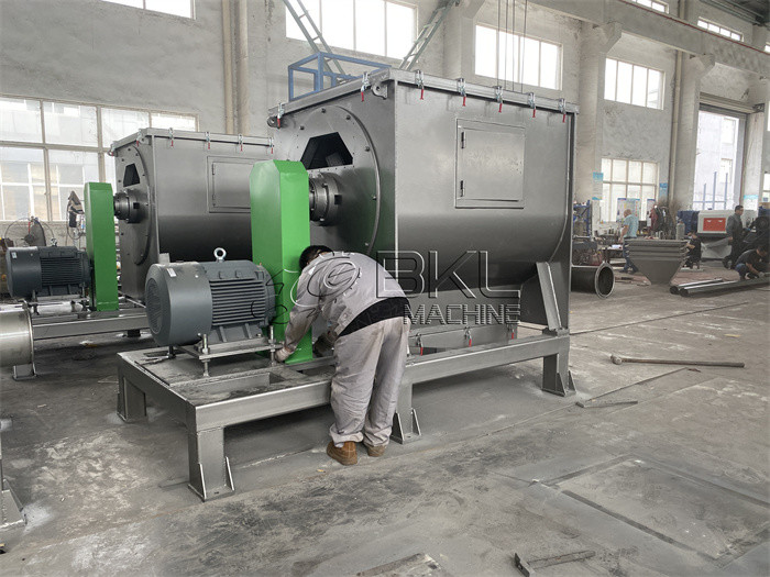 Horizontal Centrifugal Dryer For Plastic 75KW Dewatering