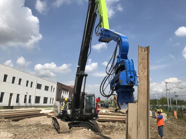 Buy cheap Zoomlion Medium Excavator Mounted Vibro Hammer Environment Friendly from wholesalers