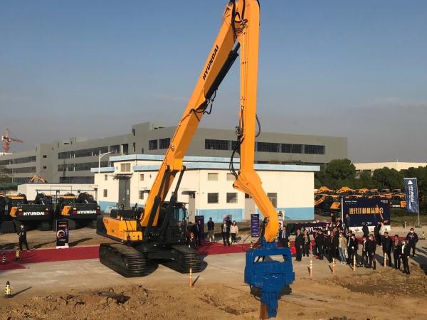 Buy cheap 3200RPM 21 Meter Sheet Pile Driver Excavator Mounted For Construction from wholesalers