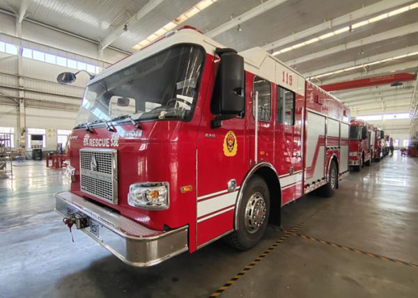 Buy cheap 4600mm Wheelbase 6 Seats Fire Fighting Truck 3.57m/Min Traction from wholesalers