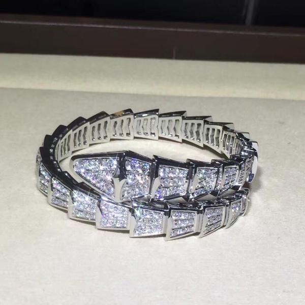 brand jewelry bracelet in 18 kt pink gold with diamonds Also available in white