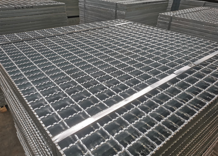 SS316 Skid Proof Galvanised Steel Grating Platform For Building Sidewalks