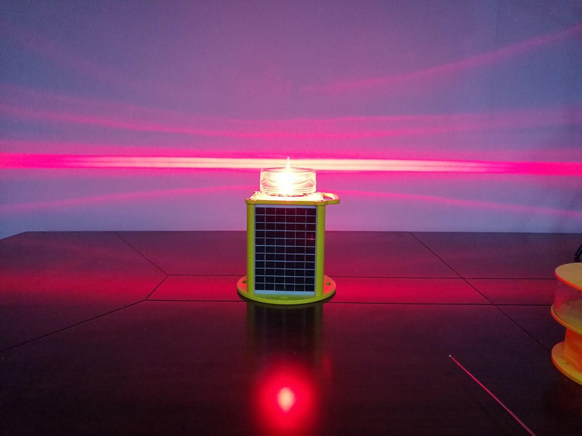Safe Solar Navigation Lights / Marine Solar Lights With Remote Control Function