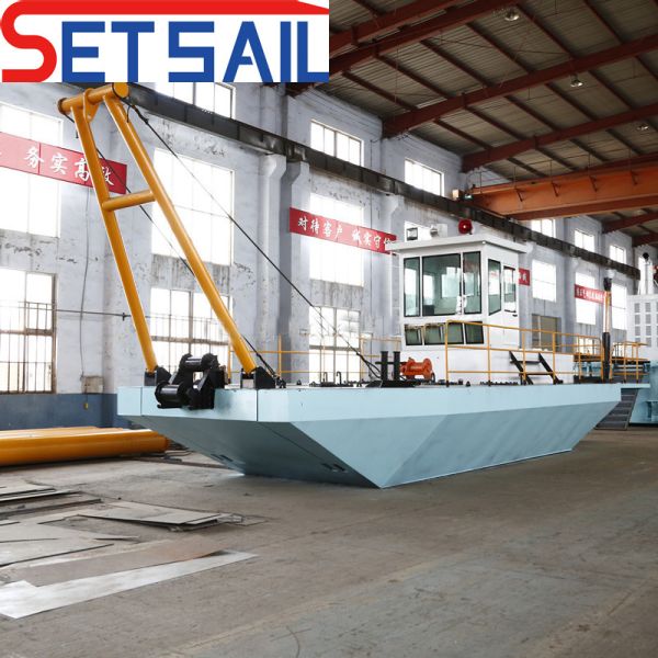 Hydraulic Power Crane Service Working Boat Uesd in Dredging Project