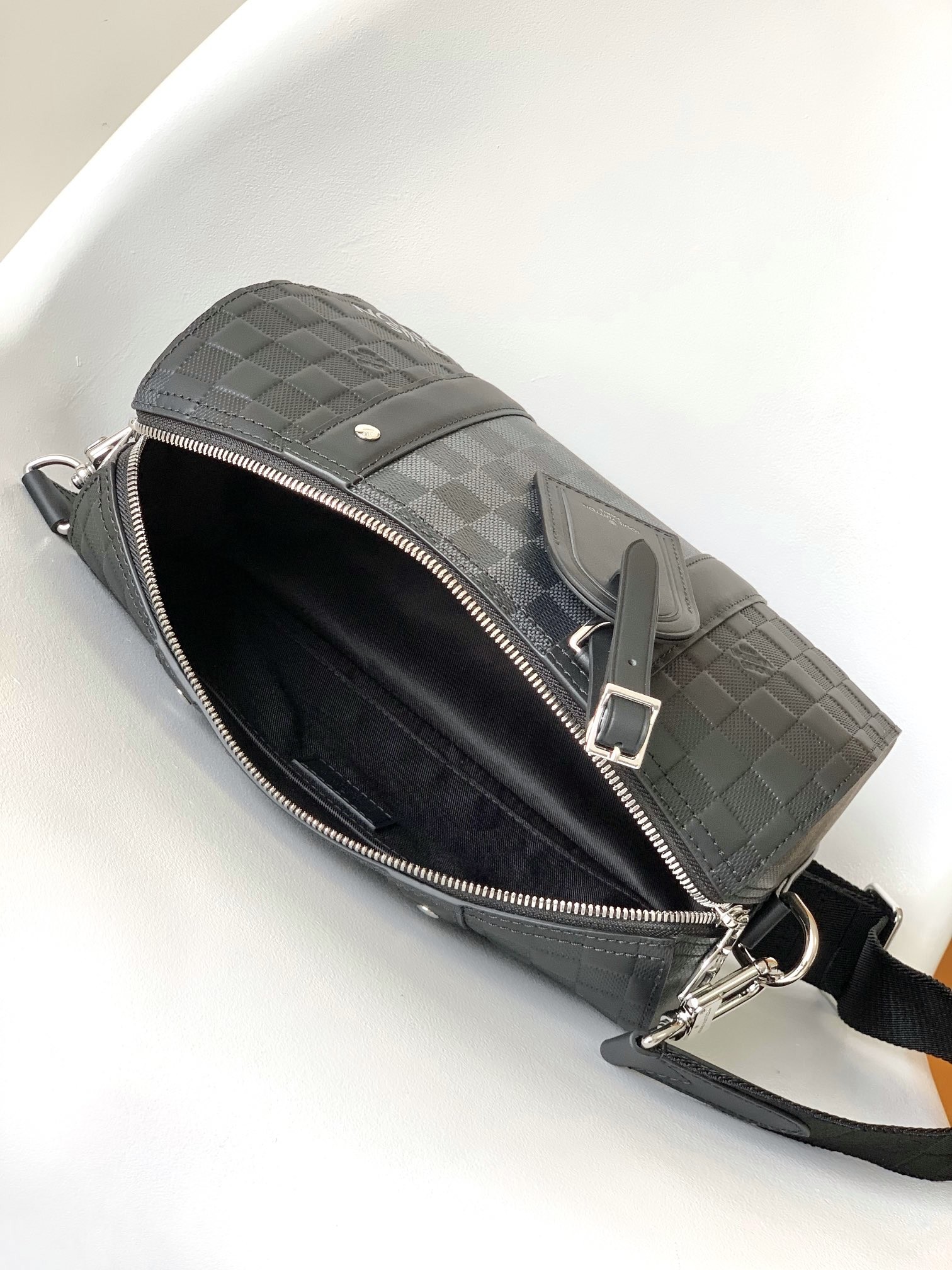 Branded Mens LV Keepall BandoulièRe 25 Checkerboard Messenger Bag