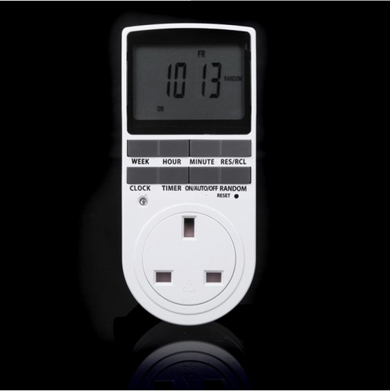 ABS White 12/24 Hour 230V LCD Digital Electronic Plug-in Programmable Timer Switch Socket