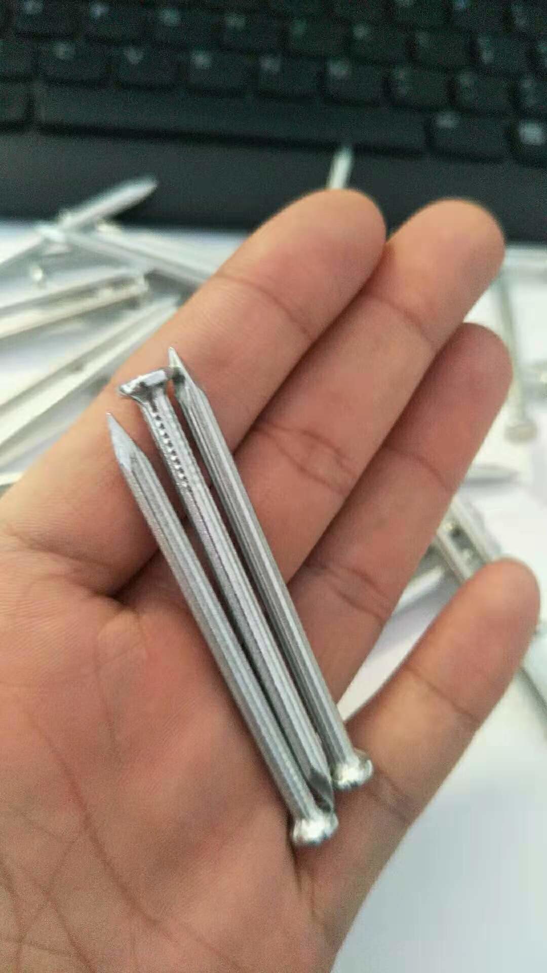 OEM Angular Spiral Steel Nails 45# Carbon Steel Nail Electro Galvanized